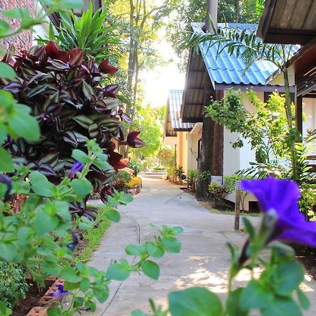 The Beach Garden Resort Pattaya Exterior foto